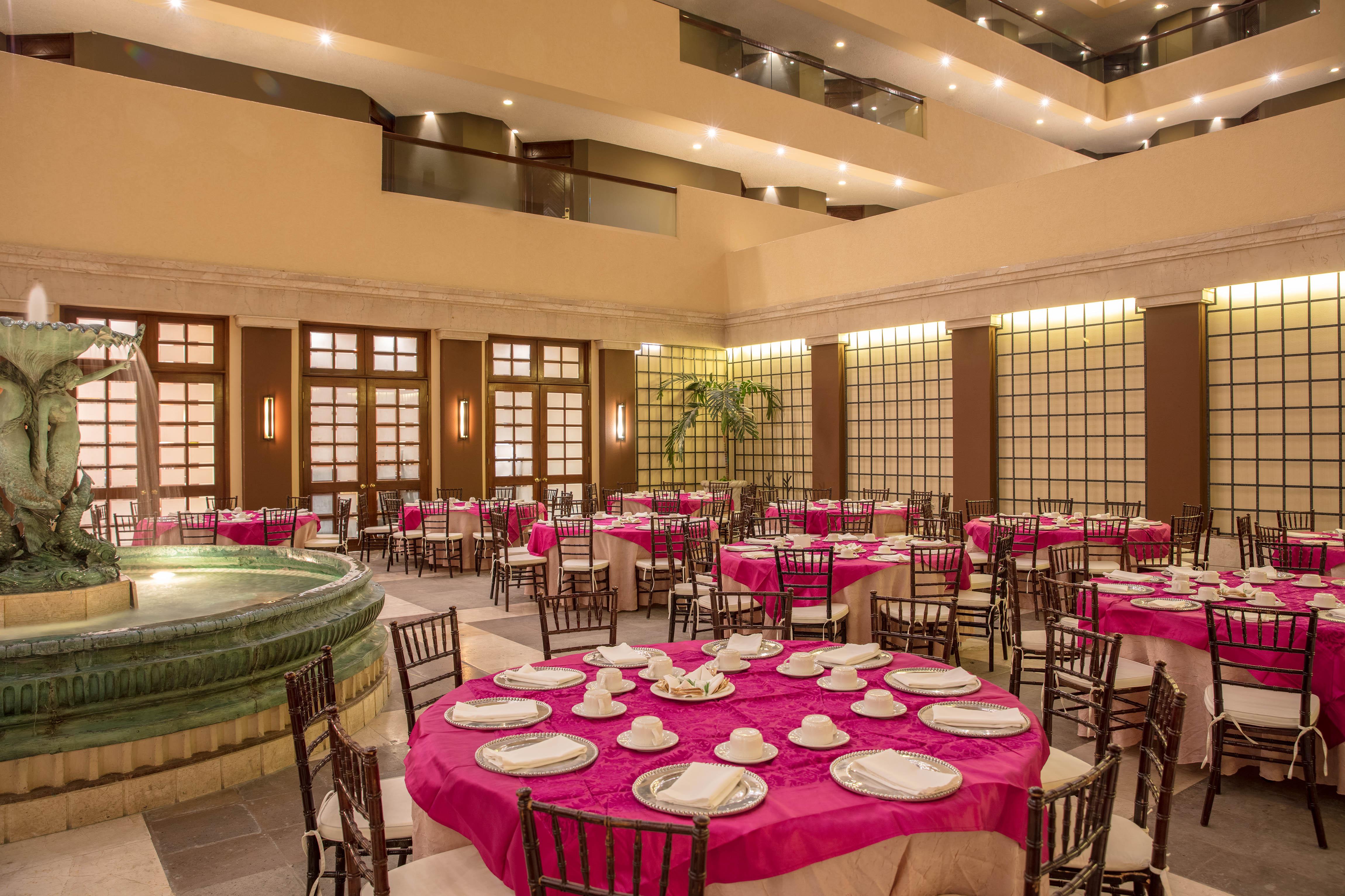 Sheraton Chihuahua Soberano Buitenkant foto