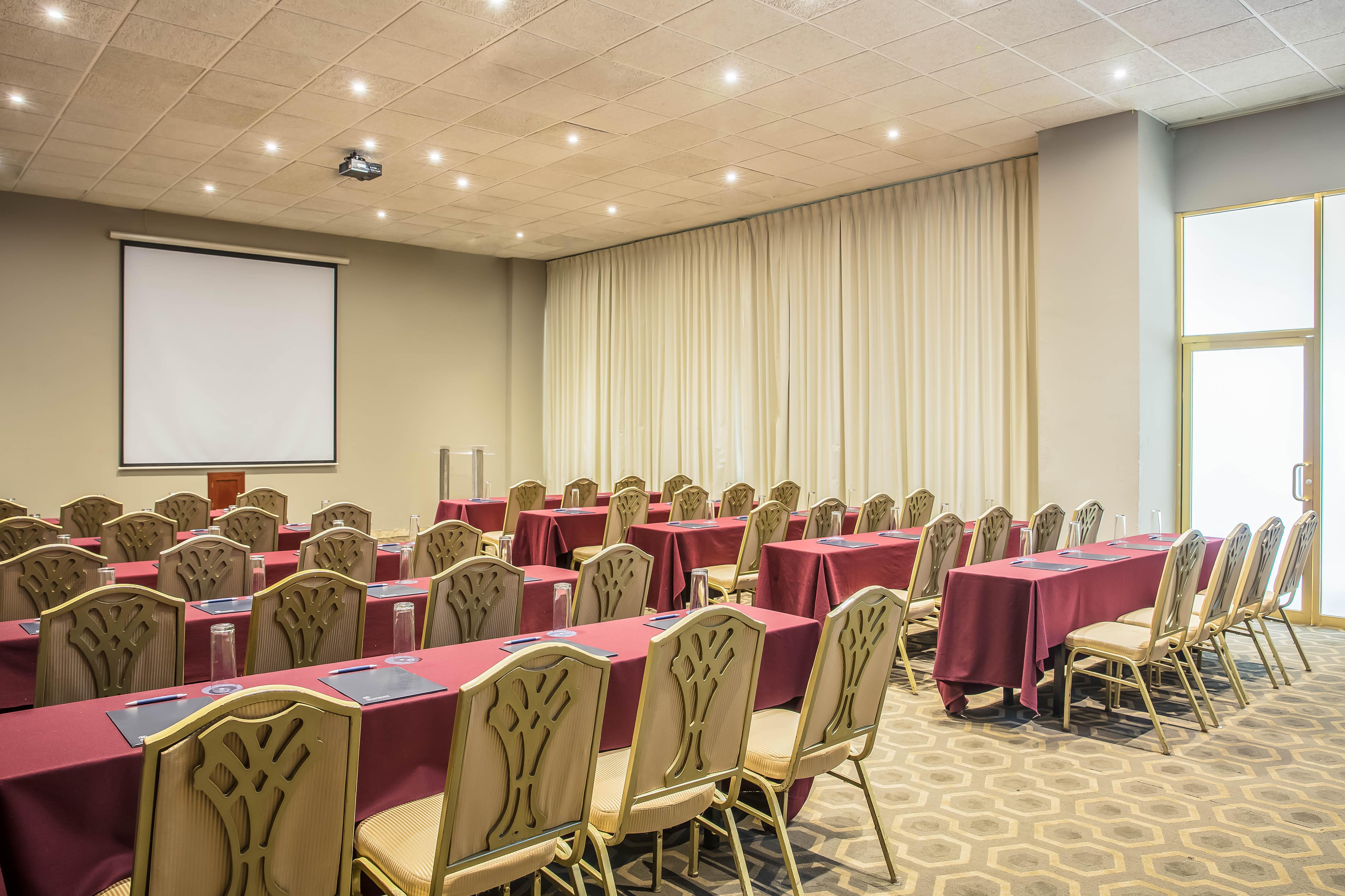 Sheraton Chihuahua Soberano Buitenkant foto