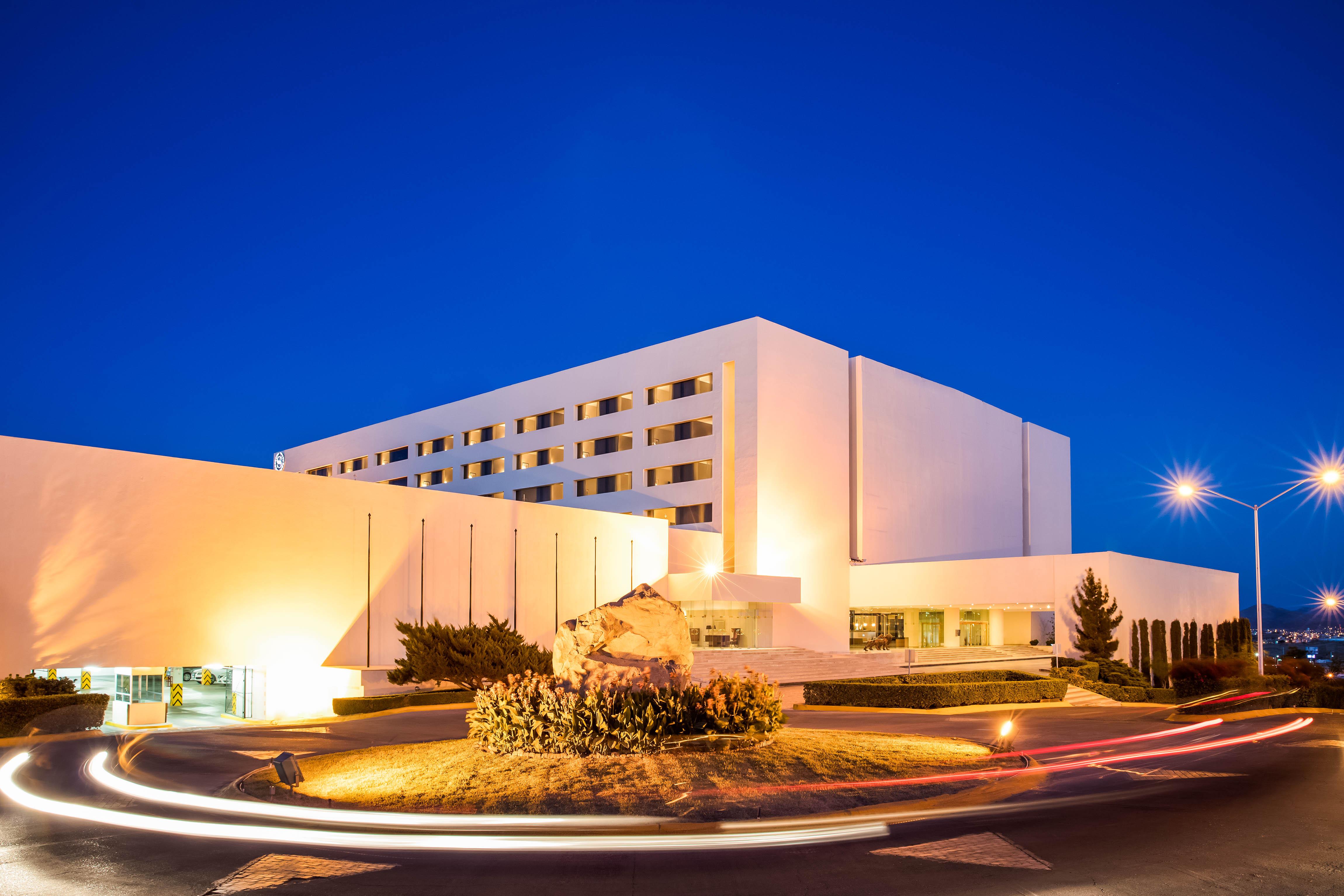 Sheraton Chihuahua Soberano Buitenkant foto