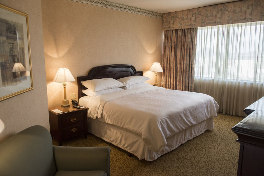Sheraton Chihuahua Soberano Buitenkant foto